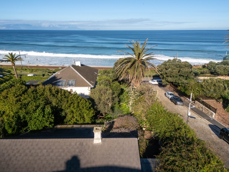 To Let 3 Bedroom Property for Rent in St James Western Cape